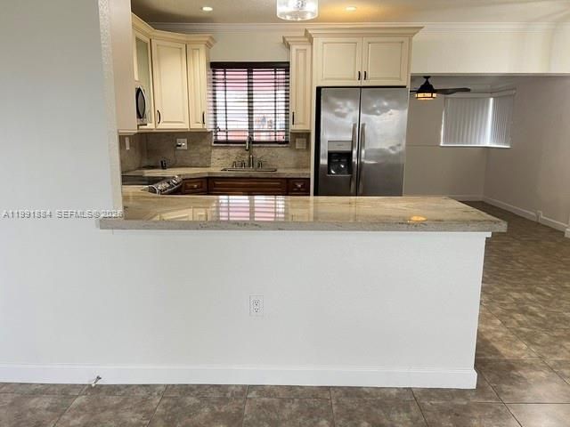 631 W 50th St, Unit 631, Hialeah, FL 33012 Photo