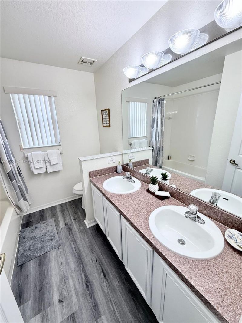 143 Windsor Pl, Davenport, FL 33896 Photo