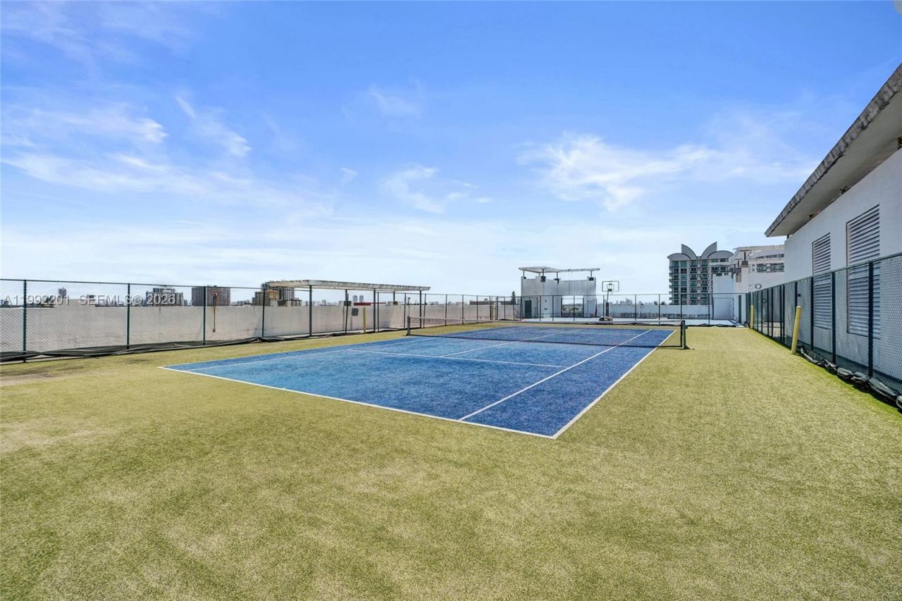 7928 East Dr , Unit 106, North Bay Village, FL 33141 Photo