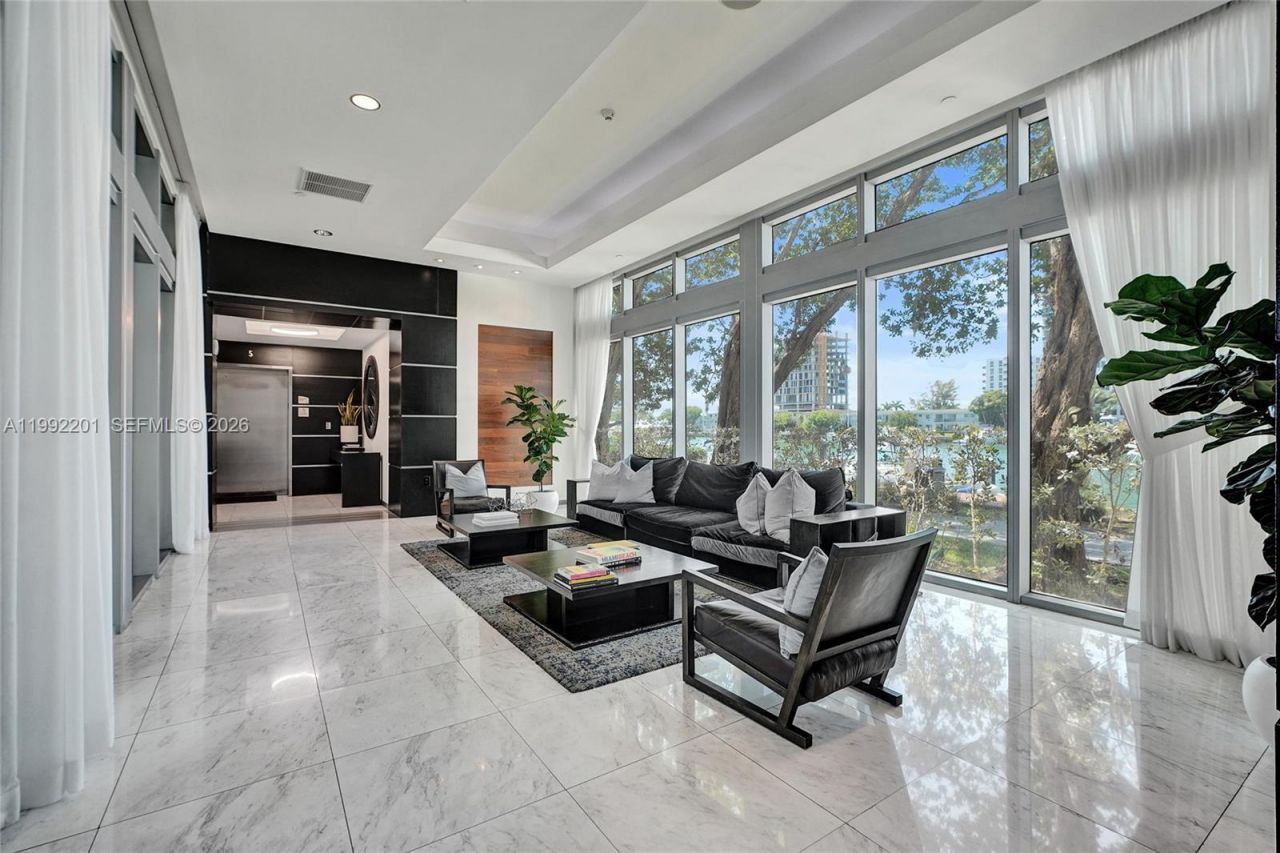 7928 East Dr , Unit 106, North Bay Village, FL 33141 Photo