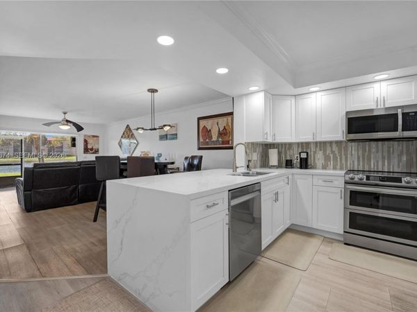 850 SW 138th Ave, Unit 111D, Pembroke Pines, FL 33027