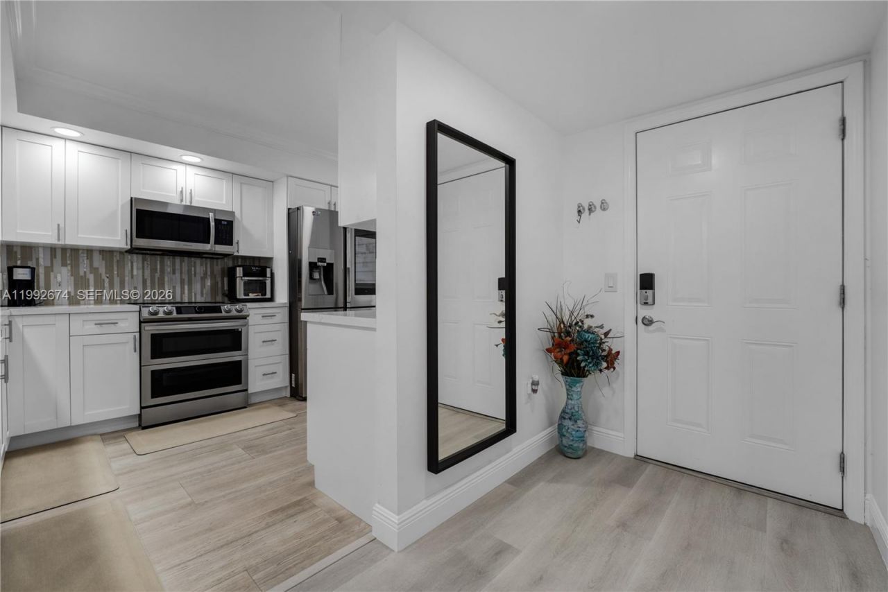 850 SW 138th Ave, Unit 111D, Pembroke Pines, FL 33027 Photo