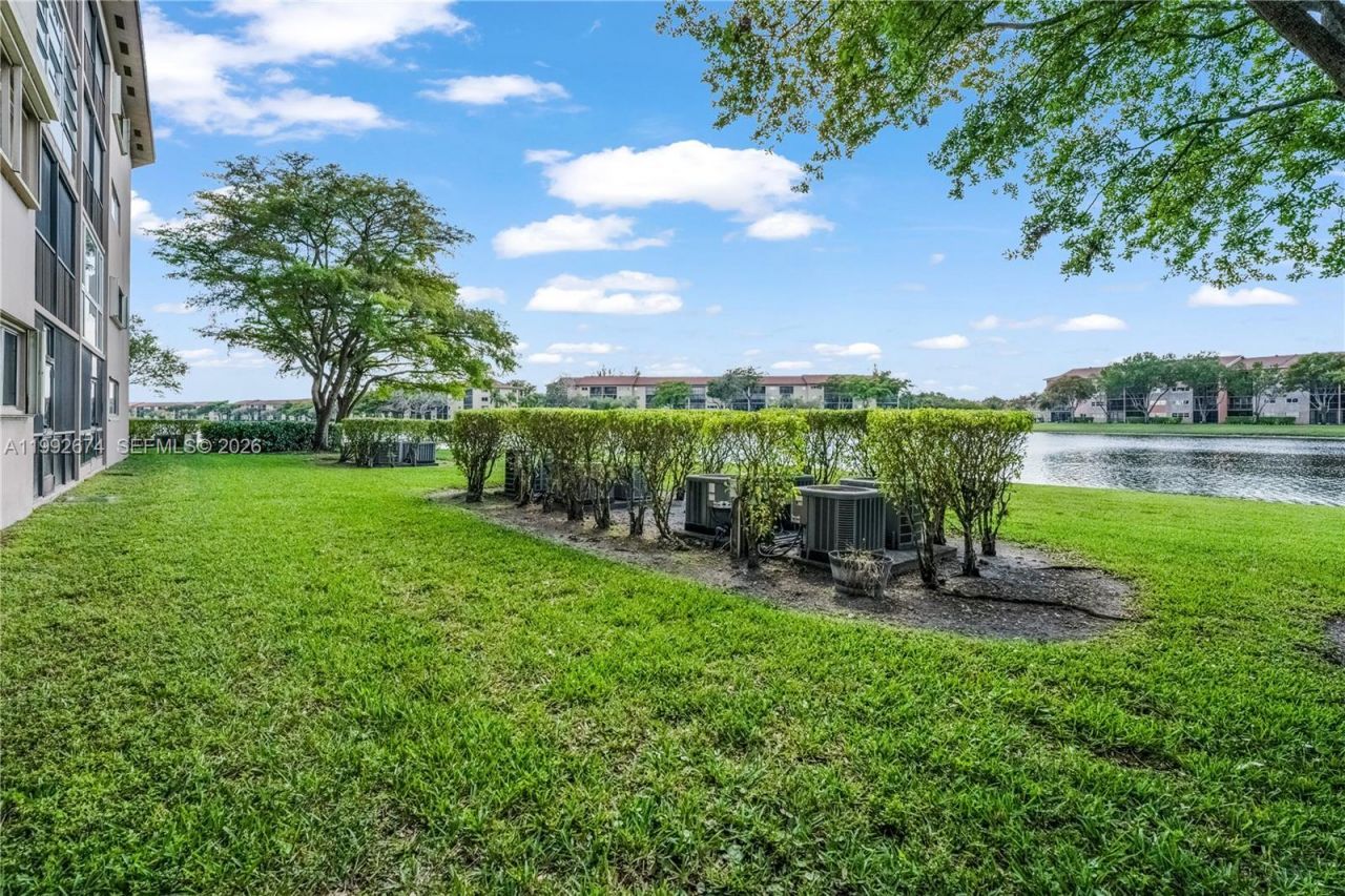 850 SW 138th Ave, Unit 111D, Pembroke Pines, FL 33027 Photo