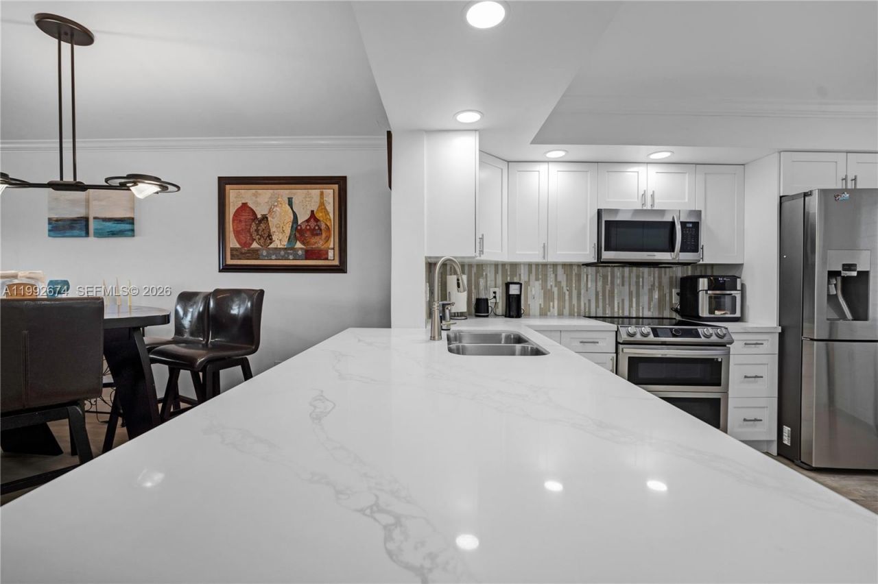 850 SW 138th Ave, Unit 111D, Pembroke Pines, FL 33027 Photo