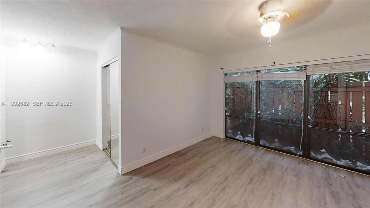 301 N Pine Island Rd , Unit 165, Plantation, FL 33324 Photo