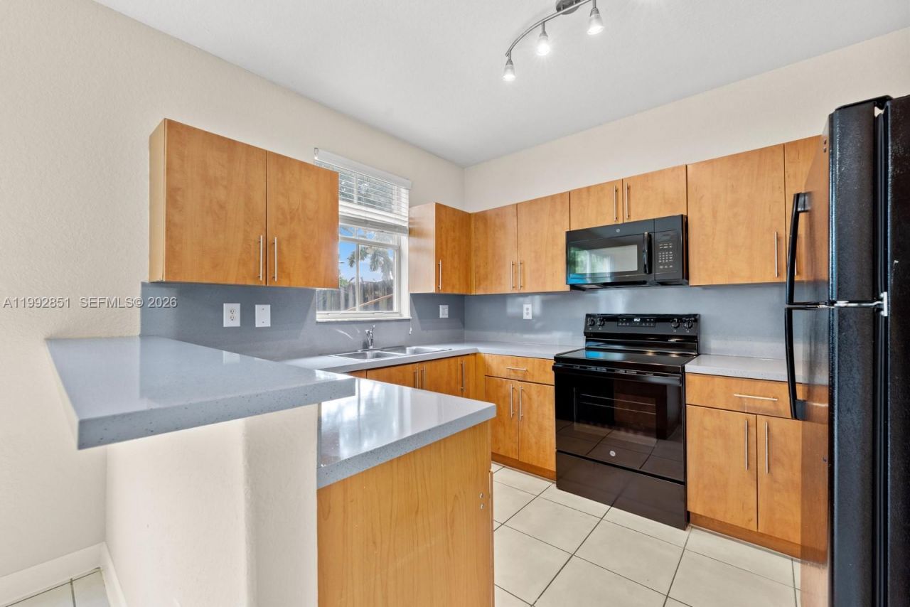 2411 SE 14th St, Homestead, FL 33035 Photo