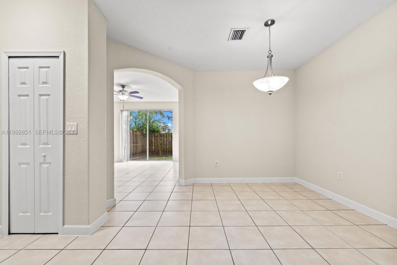 2411 SE 14th St, Homestead, FL 33035 Photo