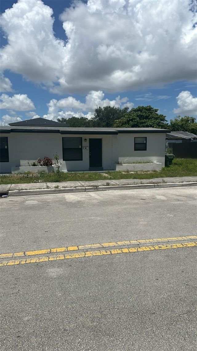 2005 Ali Baba Ave, Opa Locka, FL 33054 Photo