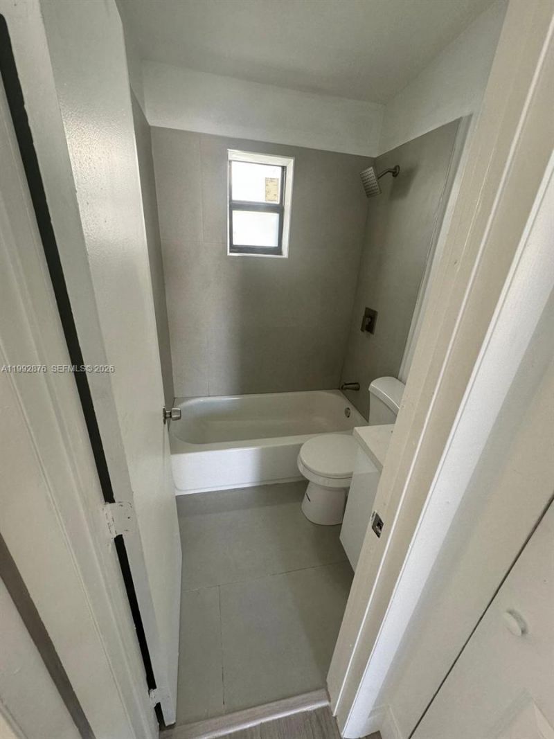 2005 Ali Baba Ave, Opa Locka, FL 33054 Photo