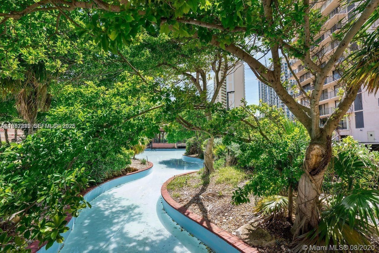 210 174th St , Unit 1403, Sunny Isles Beach, FL 33160 Photo