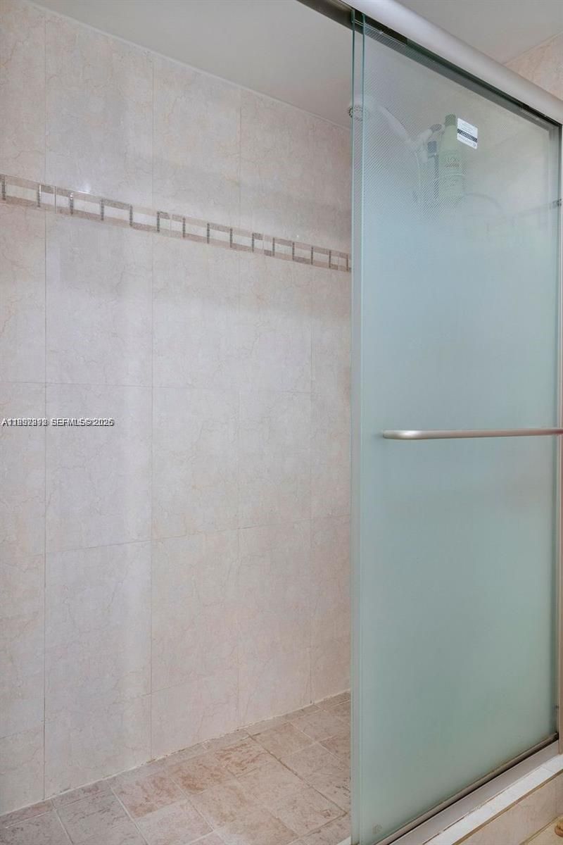 210 174th St , Unit 1403, Sunny Isles Beach, FL 33160 Photo