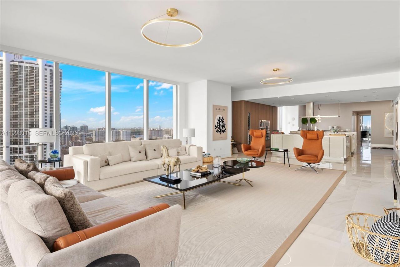 18501 Collins Ave , Unit 2504, Sunny Isles Beach, FL 33160 Photo