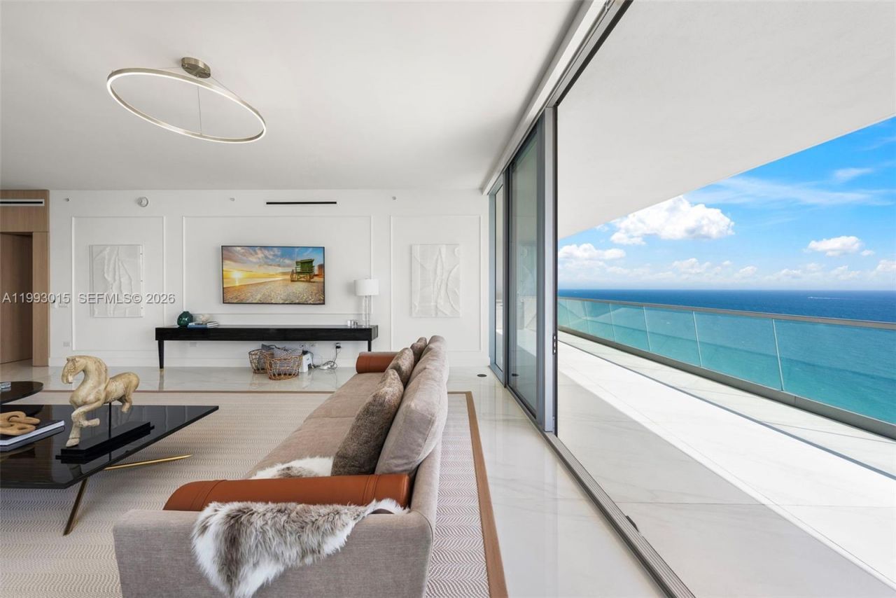 18501 Collins Ave , Unit 2504, Sunny Isles Beach, FL 33160 Photo