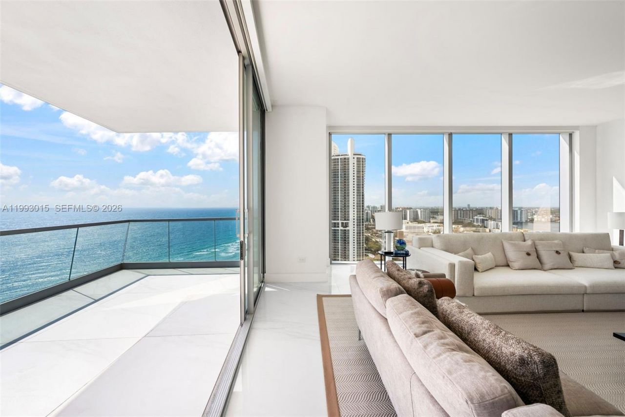 18501 Collins Ave , Unit 2504, Sunny Isles Beach, FL 33160 Photo