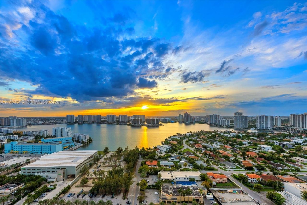 18501 Collins Ave , Unit 2504, Sunny Isles Beach, FL 33160 Photo