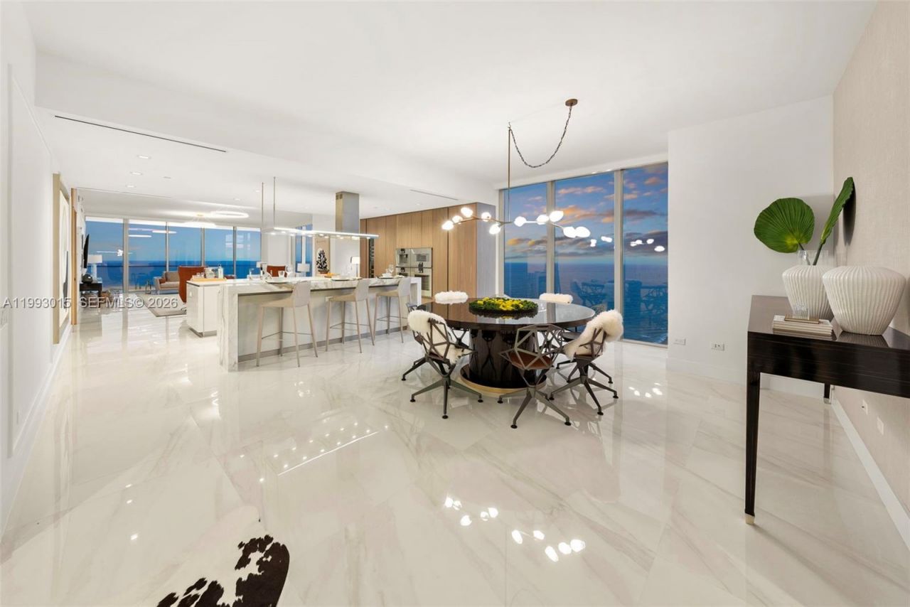 18501 Collins Ave , Unit 2504, Sunny Isles Beach, FL 33160 Photo