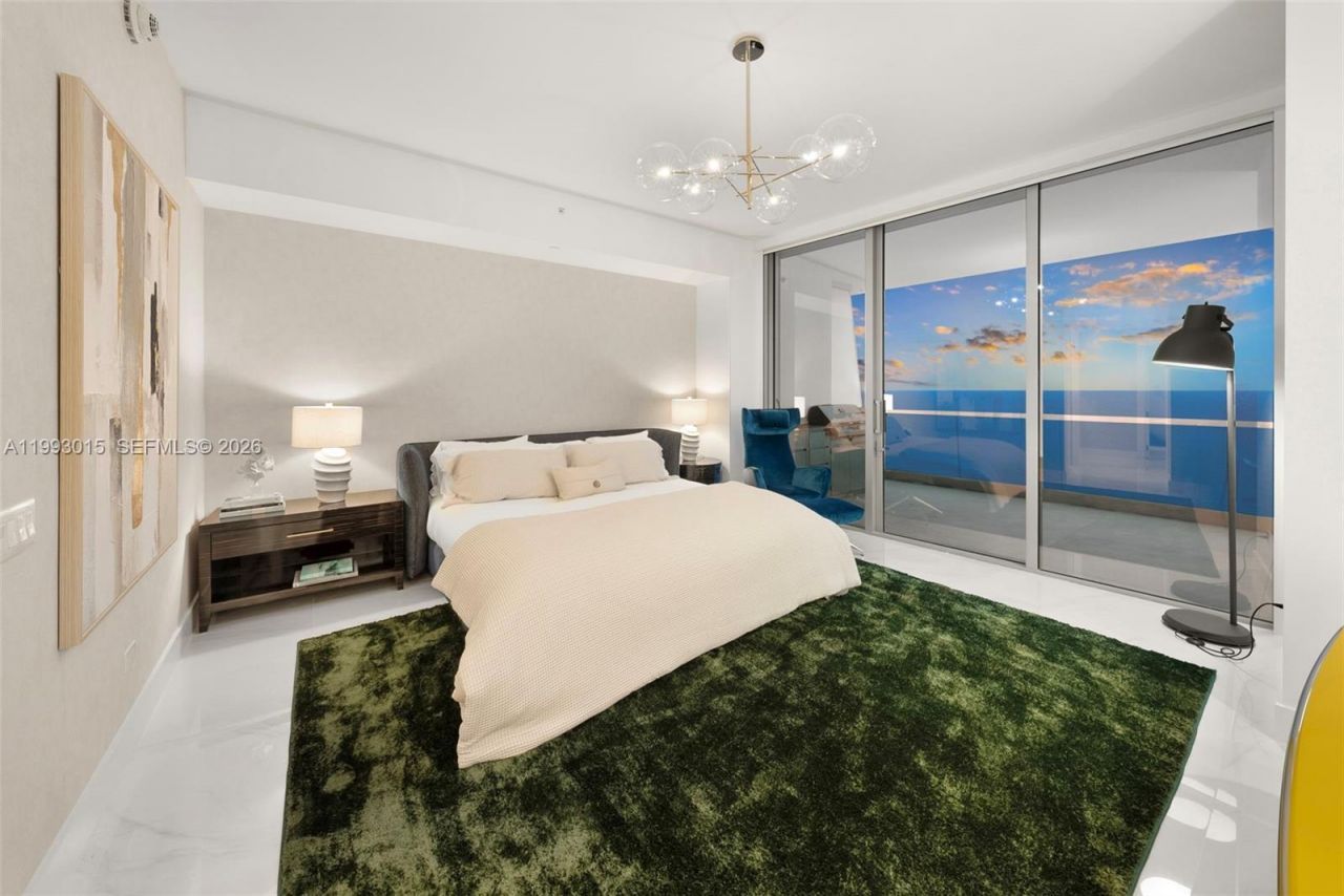 18501 Collins Ave , Unit 2504, Sunny Isles Beach, FL 33160 Photo