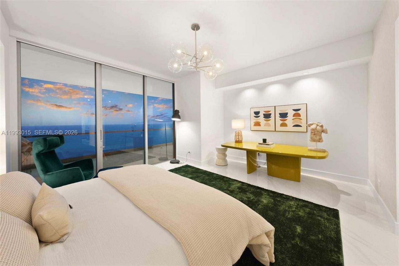 18501 Collins Ave , Unit 2504, Sunny Isles Beach, FL 33160 Photo