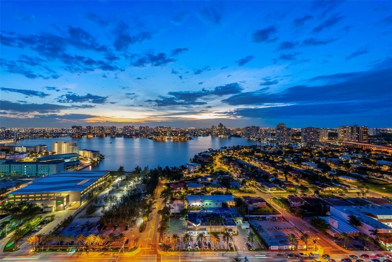 18501 Collins Ave , Unit 2504, Sunny Isles Beach, FL 33160 Photo