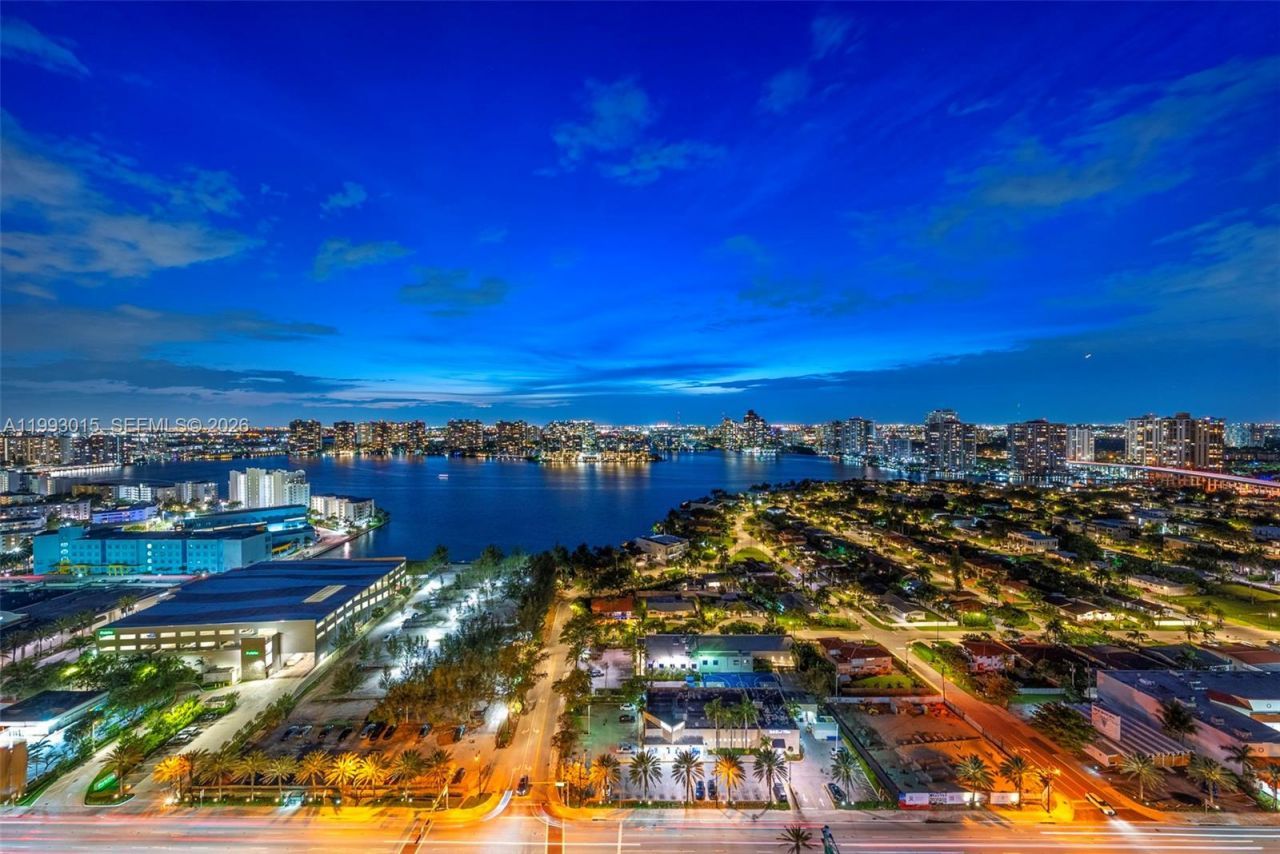 18501 Collins Ave , Unit 2504, Sunny Isles Beach, FL 33160 Photo