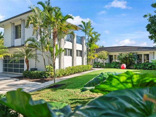 9301 N Bayshore Dr, Miami Shores, FL 33138