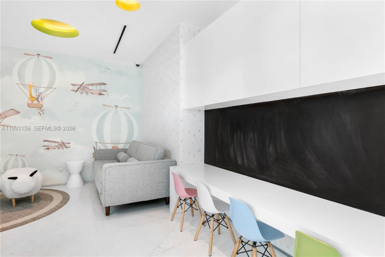 300 S Pointe Drive, Unit 801, Miami Beach, FL 33139 Photo