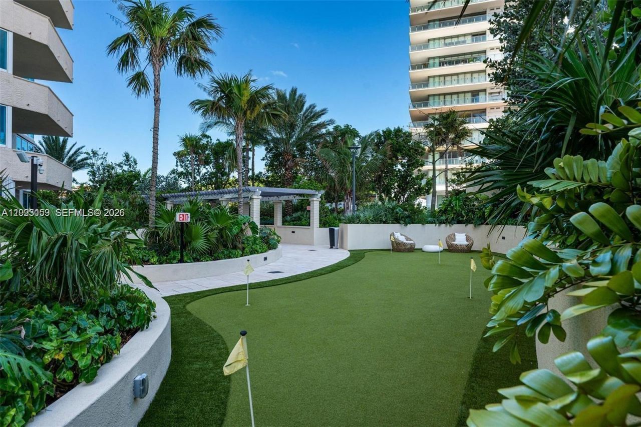 300 S Pointe Drive, Unit 801, Miami Beach, FL 33139 Photo