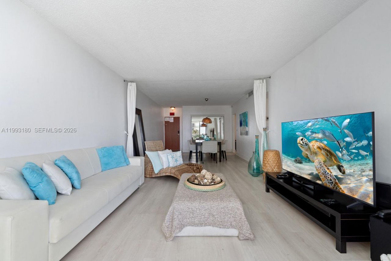Please Call For Address, Unit 5M, Hollywood, FL 33019 Photo