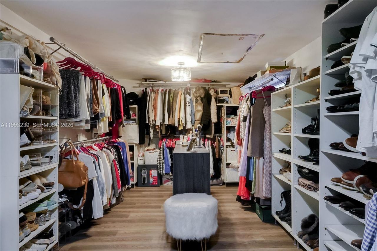 7305 SW 123rd Ter , Pinecrest, FL 33156 Photo