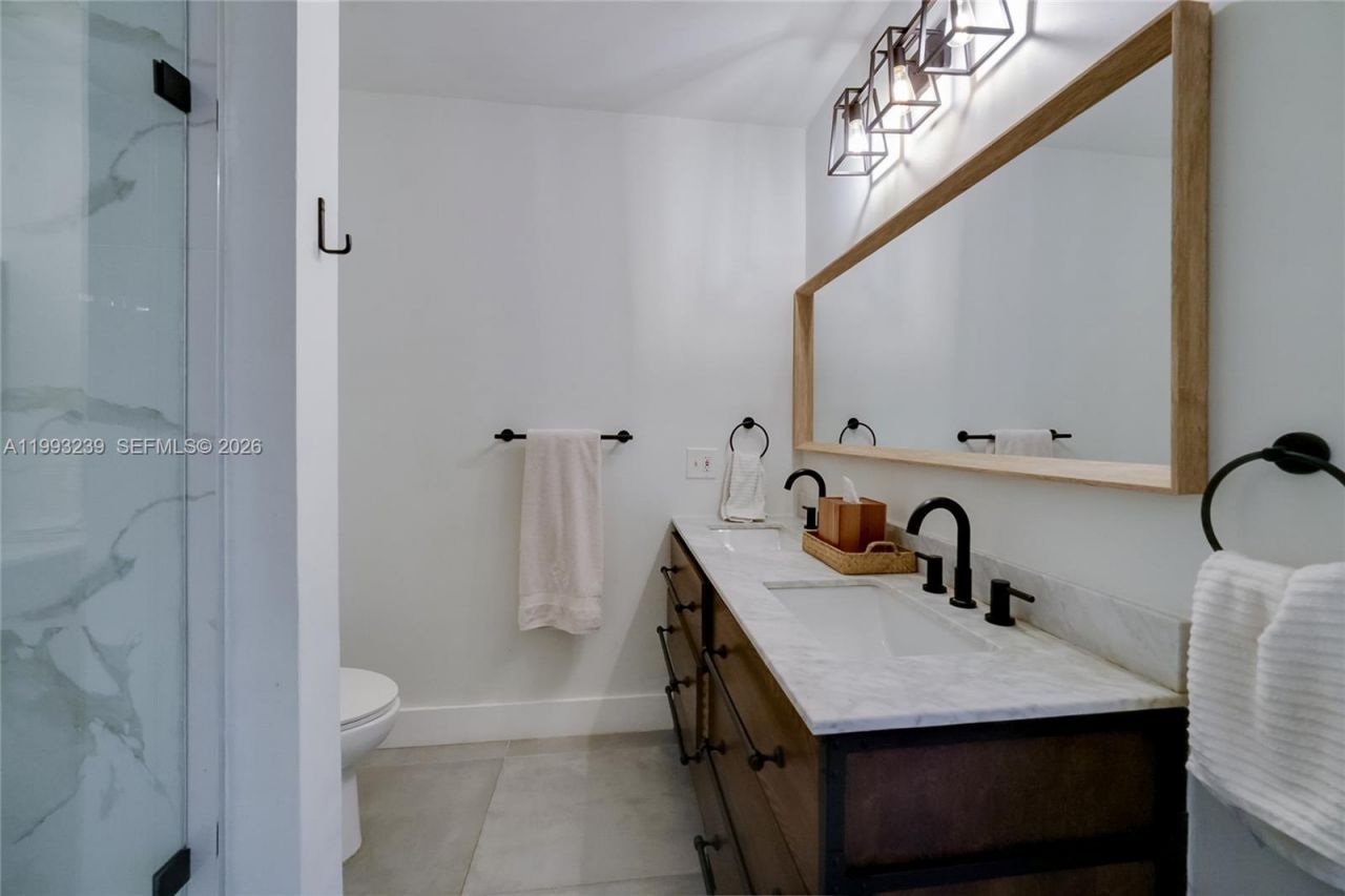 7305 SW 123rd Ter , Pinecrest, FL 33156 Photo