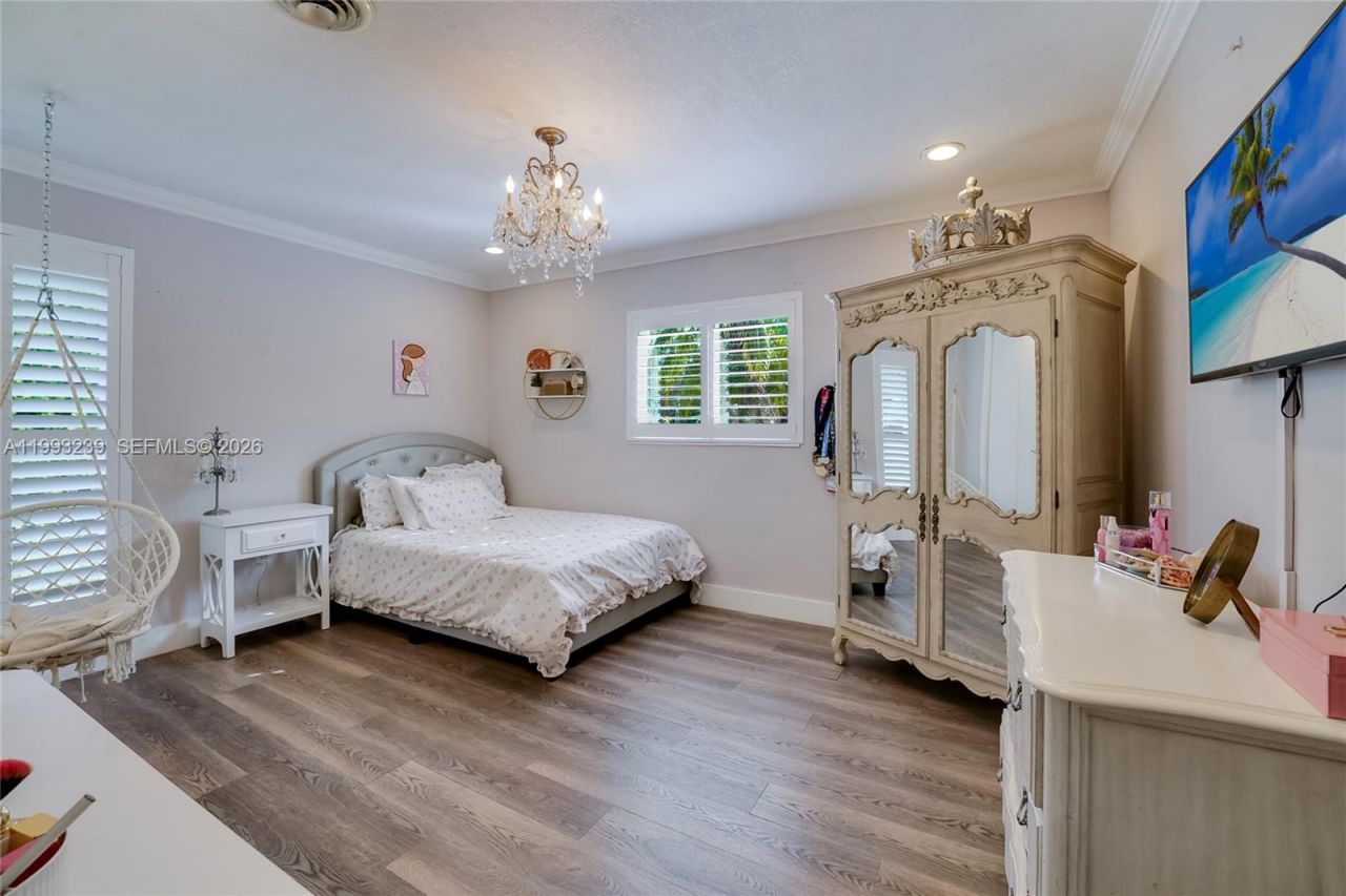 7305 SW 123rd Ter , Pinecrest, FL 33156 Photo