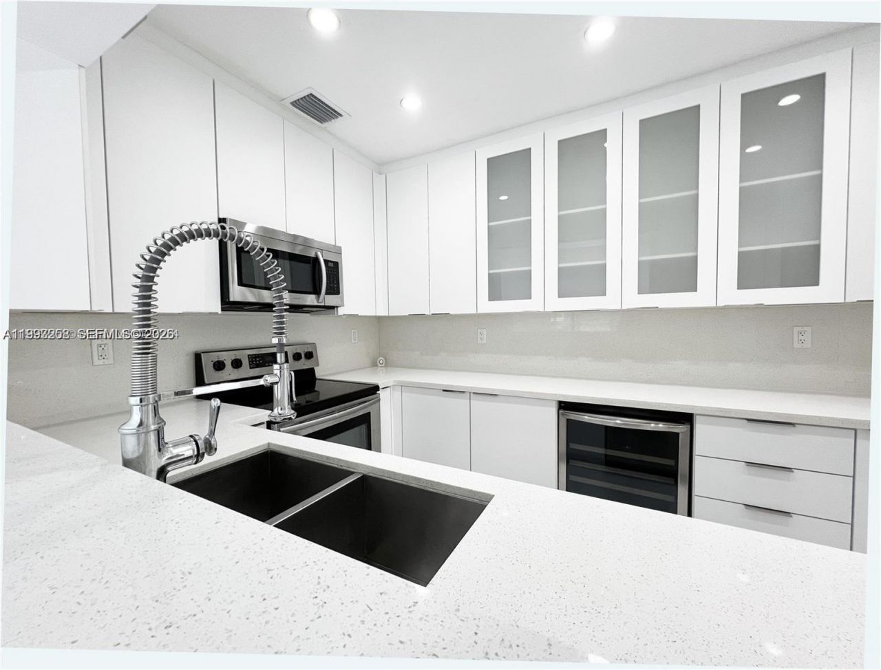 5401 W Broward Blvd, Plantation, FL 33317 Photo