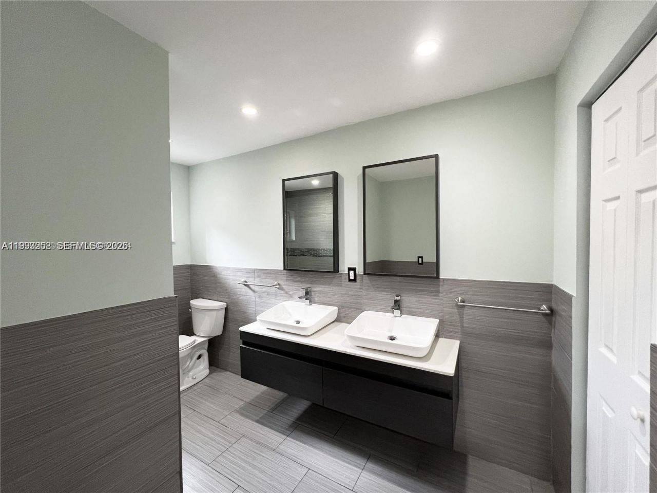 5401 W Broward Blvd, Plantation, FL 33317 Photo