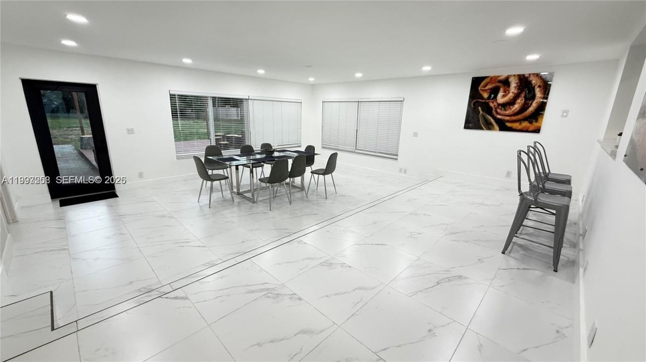 5401 W Broward Blvd, Plantation, FL 33317 Photo