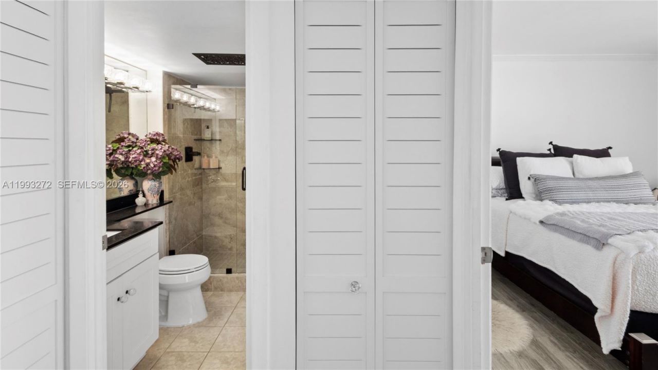 20301 W Country Club Dr, Unit 526, Aventura, FL 33180 Photo