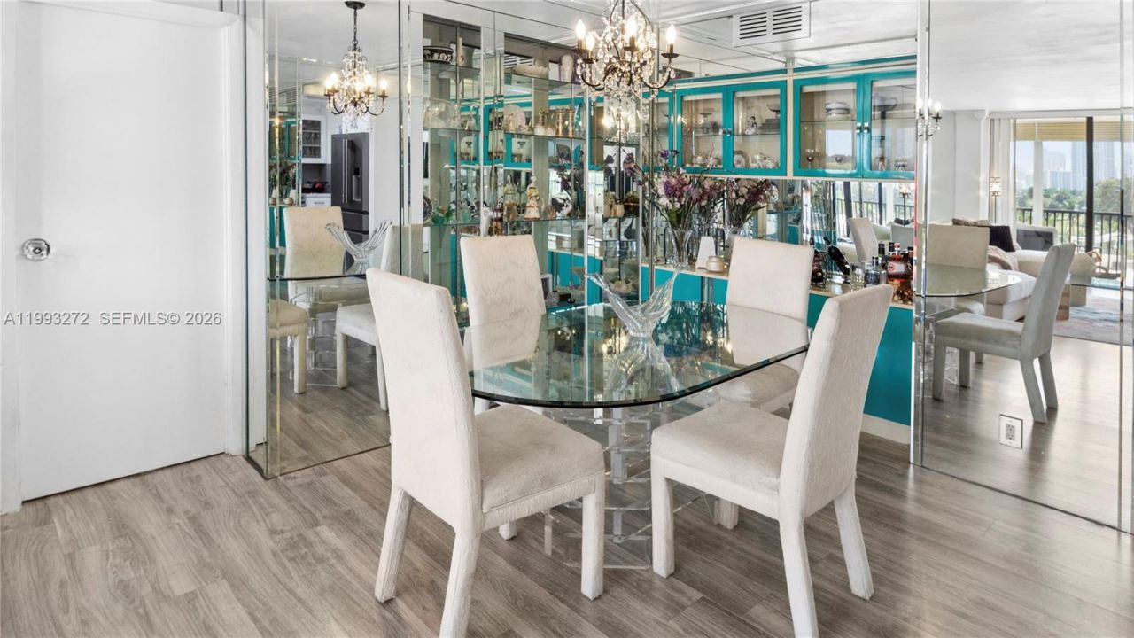 20301 W Country Club Dr, Unit 526, Aventura, FL 33180 Photo