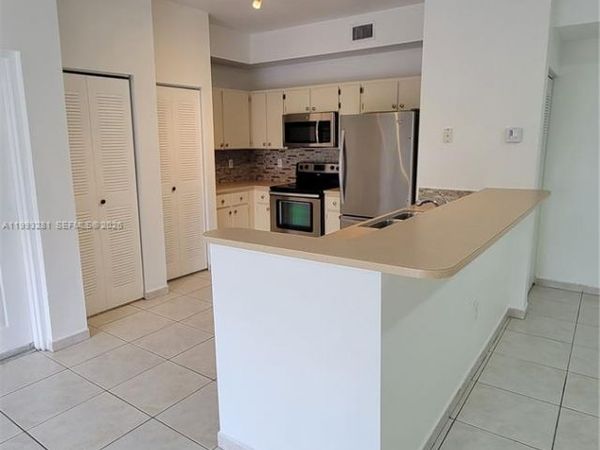 7330 NW 114th Ave , Unit 203-5, Doral, FL 33178