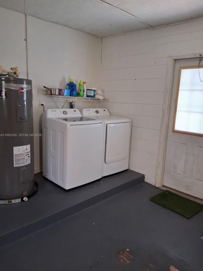 6035 Caprice Dr, Jacksonville, FL 32244 Photo