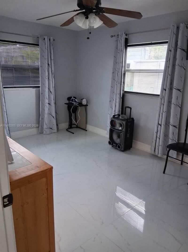 6035 Caprice Dr, Jacksonville, FL 32244 Photo