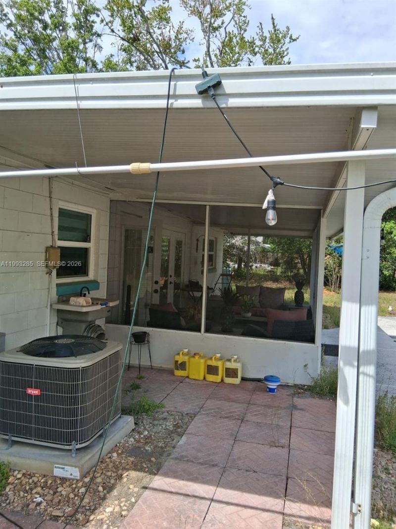 6035 Caprice Dr, Jacksonville, FL 32244 Photo