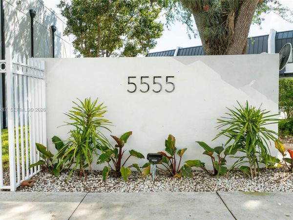 5555 Ludlam Rd , Unit 46, South Miami, FL 33155