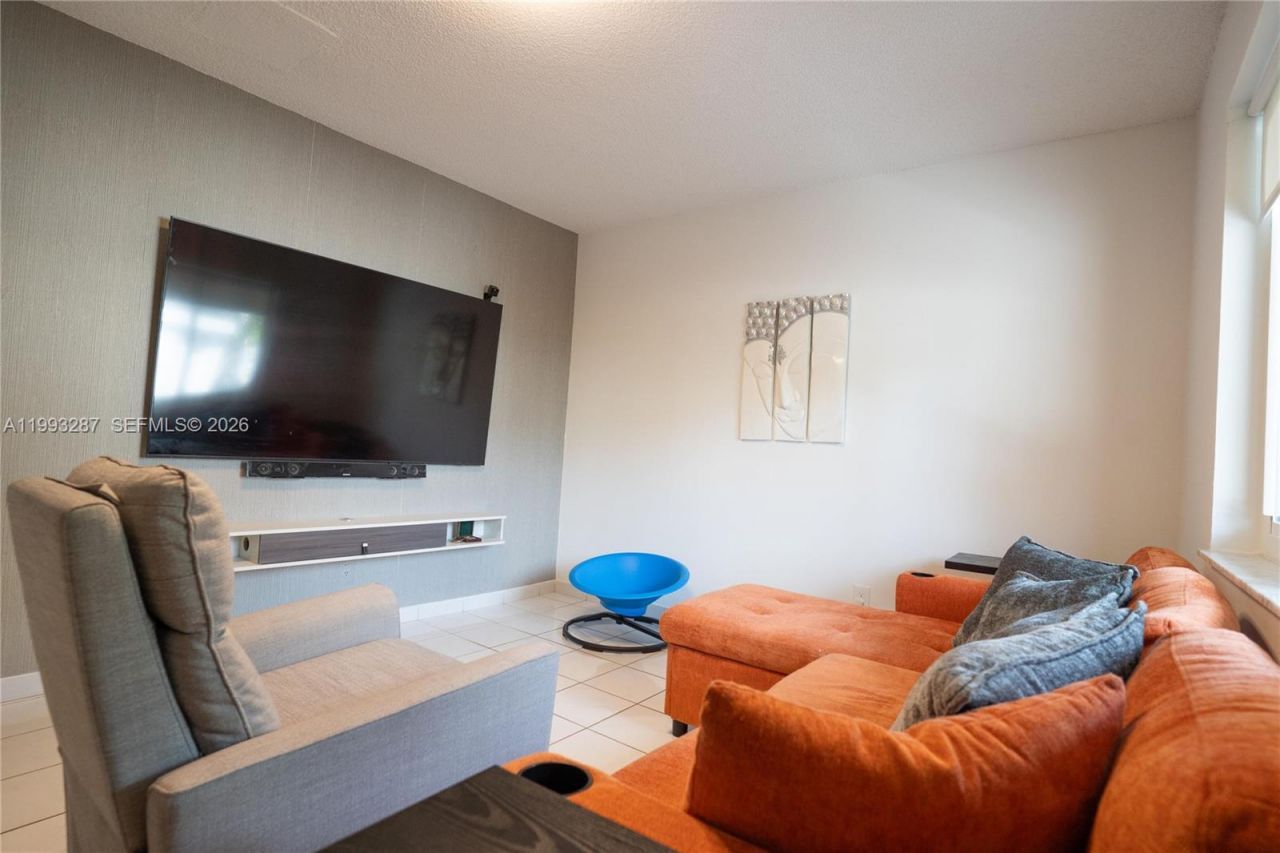 5555 Ludlam Rd, Unit 46, South Miami, FL 33155 Photo