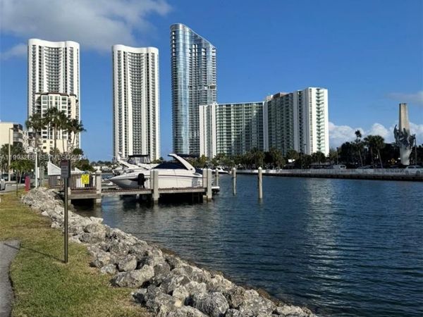 400 Kings Point Dr , Unit 627, Sunny Isles Beach, FL 33160