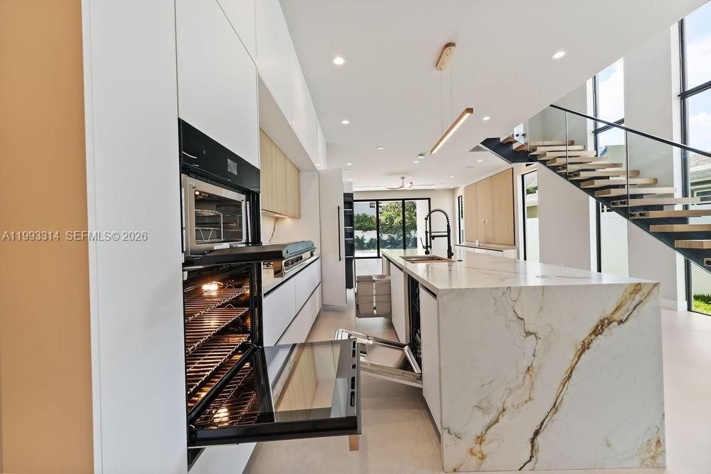 804 NE 16th Ter , Fort Lauderdale, FL 33304 Photo