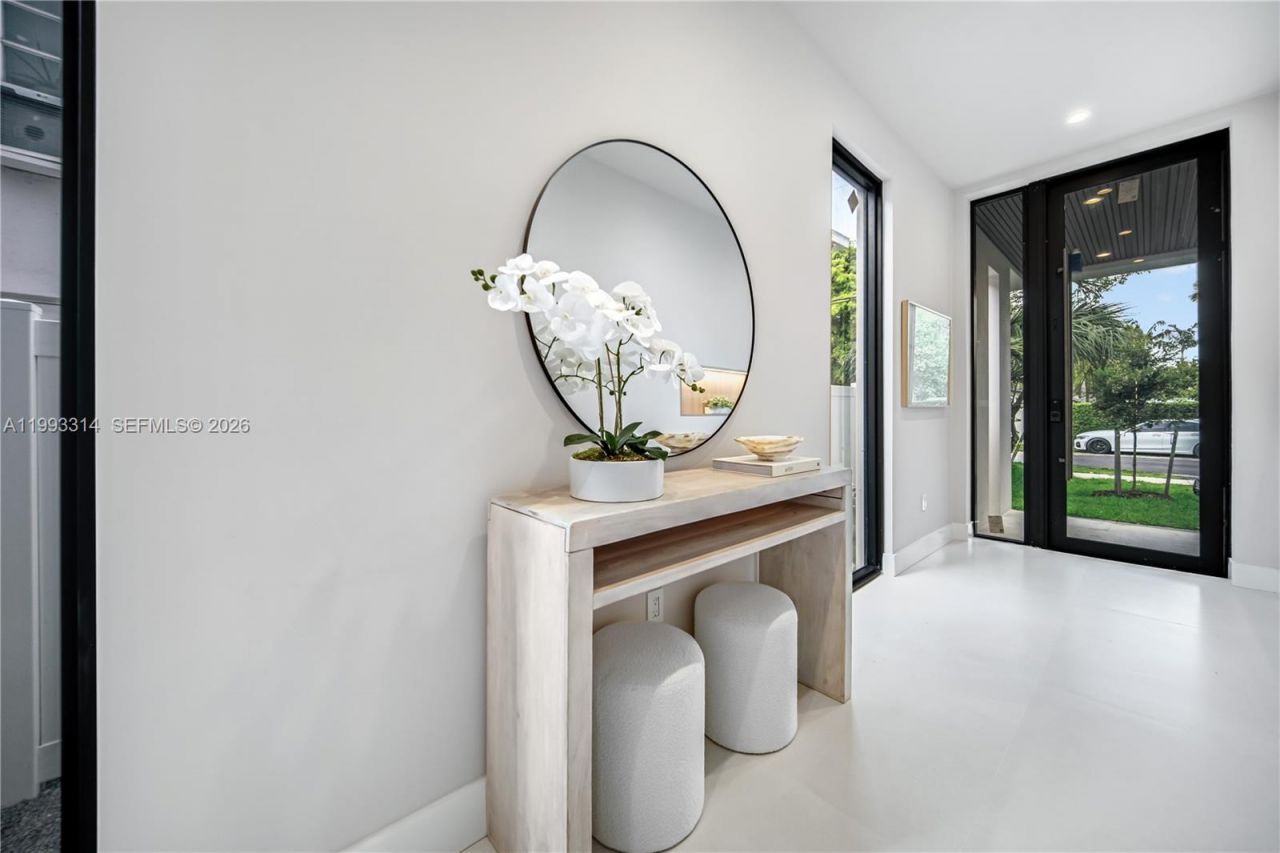 804 NE 16th Ter, Fort Lauderdale, FL 33304 Photo