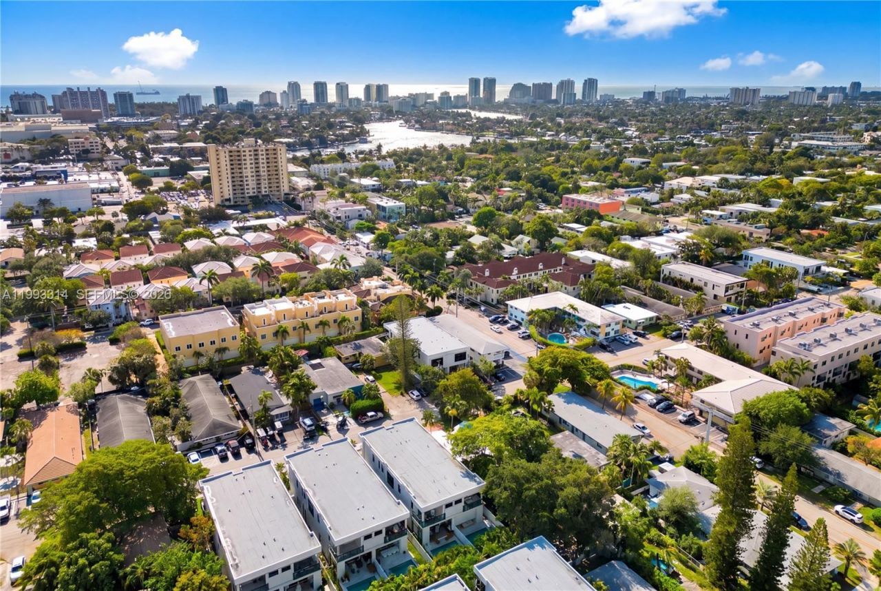 804 NE 16th Ter, Fort Lauderdale, FL 33304 Photo