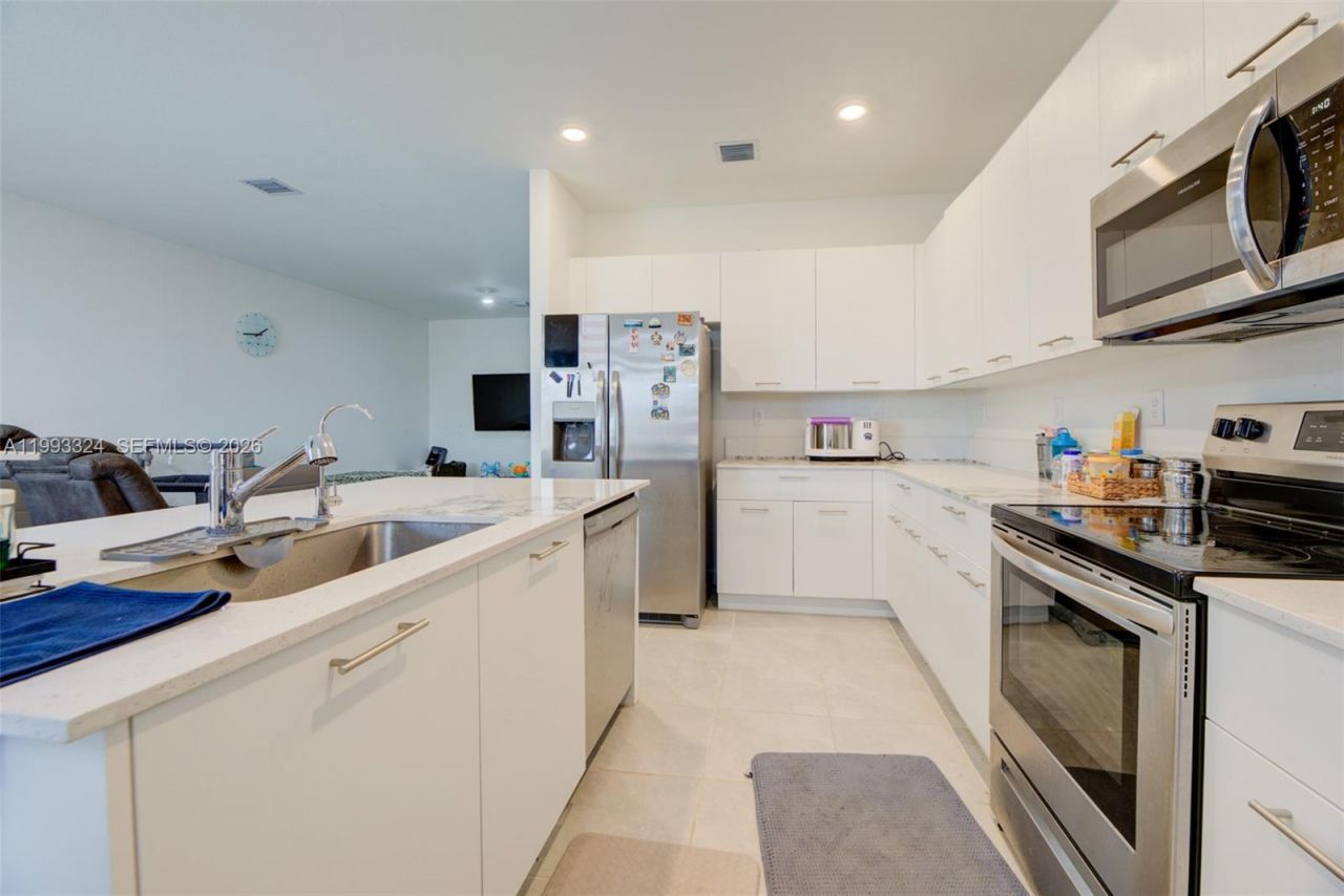 12604 NW 23rd Pl , Miami, FL 33167 Photo