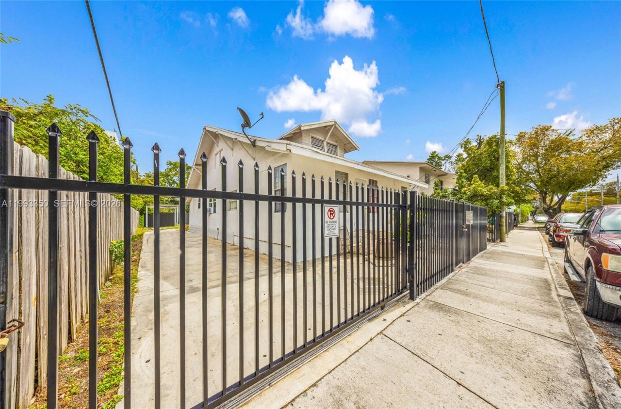 127 SW 7th Ave , Miami, FL 33130 Photo