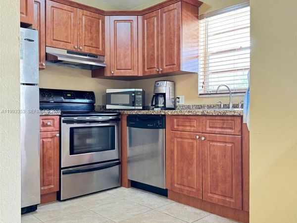1300 Moffett St , Unit 306, Hallandale Beach, FL 33009