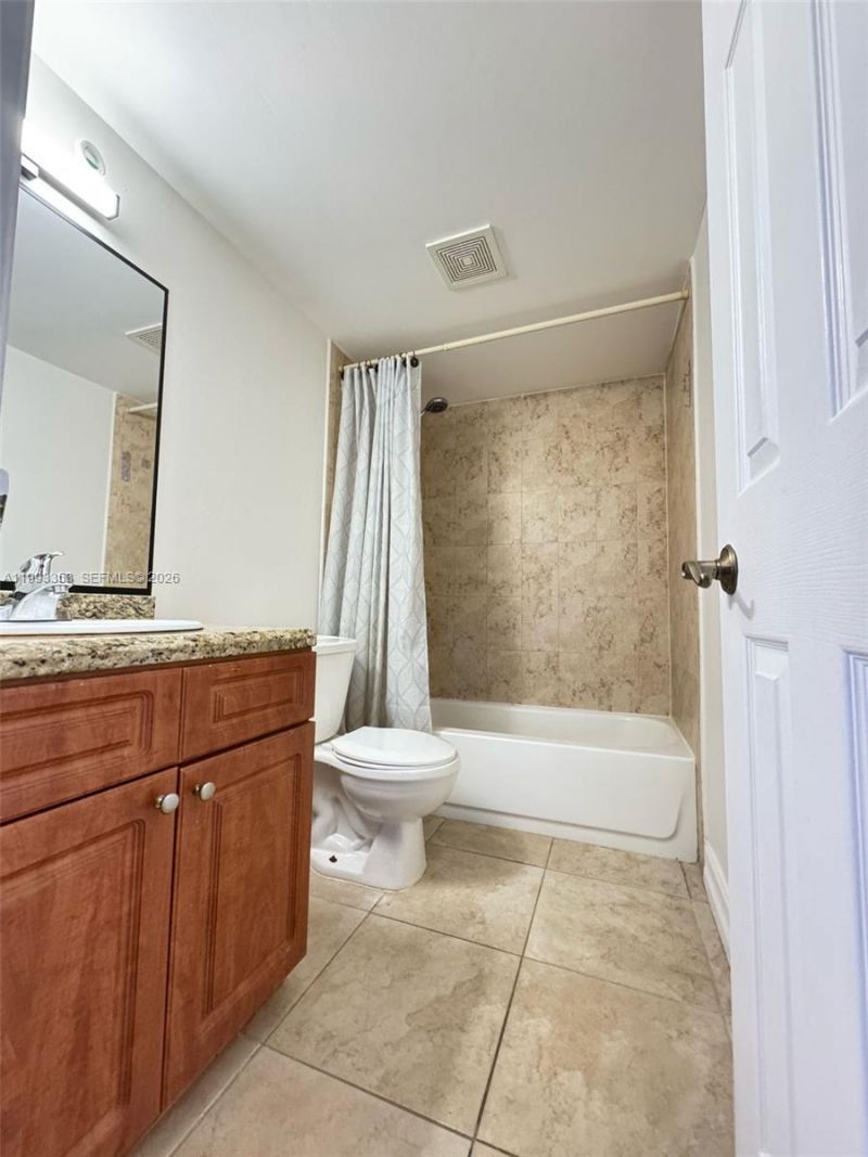 1300 Moffett St , Unit 306, Hallandale Beach, FL 33009 Photo